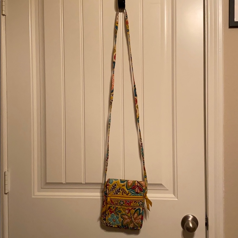 Vera Bradley small crossover purse.